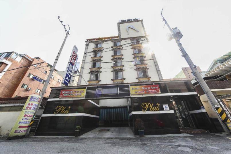 Plus Motel Gwangju Metropolitan City Buitenkant foto